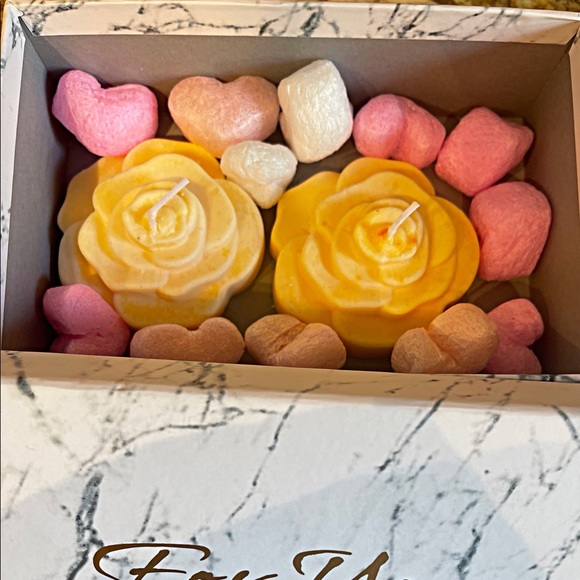 Candles. - Picture 2 of 2